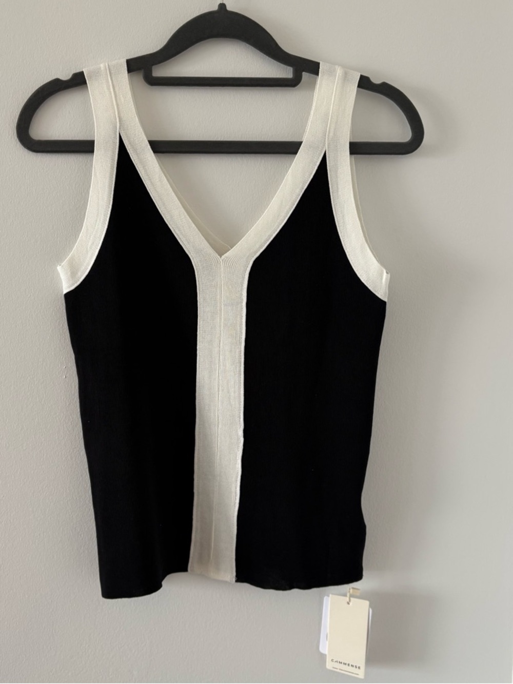 Commense Cotton Knit Sleeveless Black Top & Contrasting White Trim Large NWT